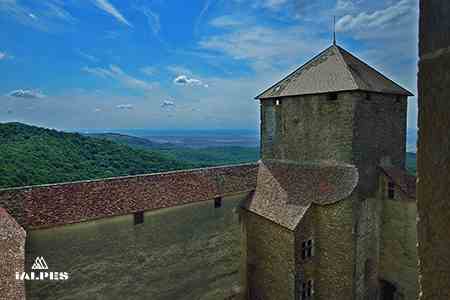 Ambérieux, château des Allymes, les coursives
