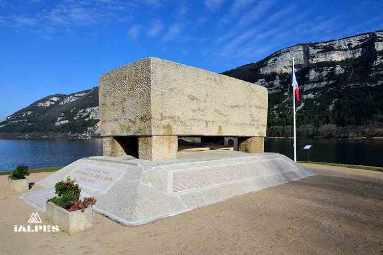 Mémorial aux déportés de l'Ain, partisans et population