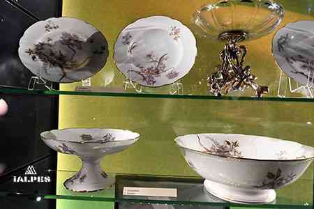 Porcelaine et objets anciens