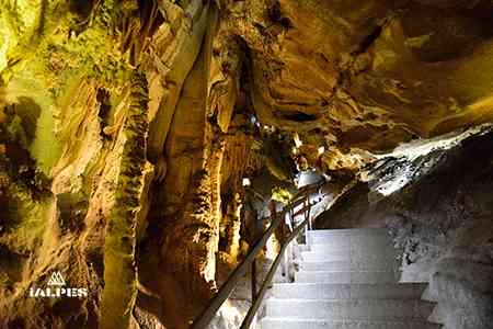 Grottes du Cerdon, Ain