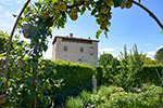 Donjon de Saint-Bernard vue du jardin remarquable