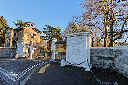Genève, entrée du parc La Grange.