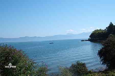 Pêcheur sur le lac Léman