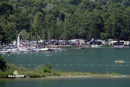 Camping Le Lac Bleu Base de loisirs à Doussard