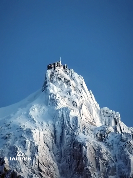 L'Aiguille du Midi en hiver