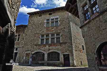 Cité médiévale de Pérouges, Ain