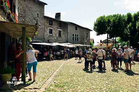 Cité médiévale de Pérouges dans l'Ain