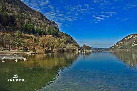 Le lac de Nantua situé sur la commune de Nantua, il est classé site naturel protégé en 1935