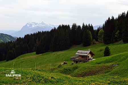 Haute-Savoie, Les Gets, la route des Grandes Alpes