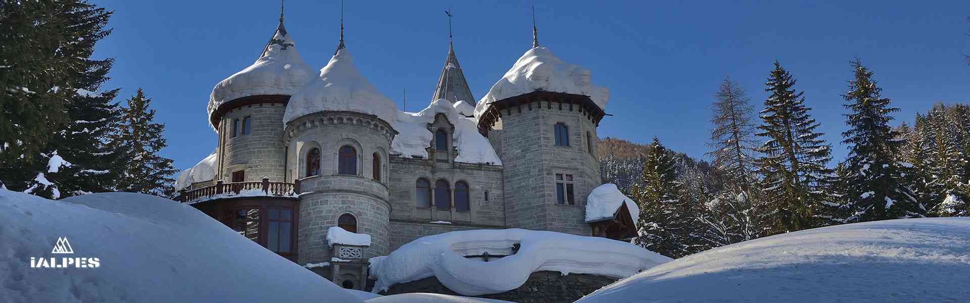 Château Savoie à Gressoney-Saint-Jean en Vallée d'Aoste, Italie 