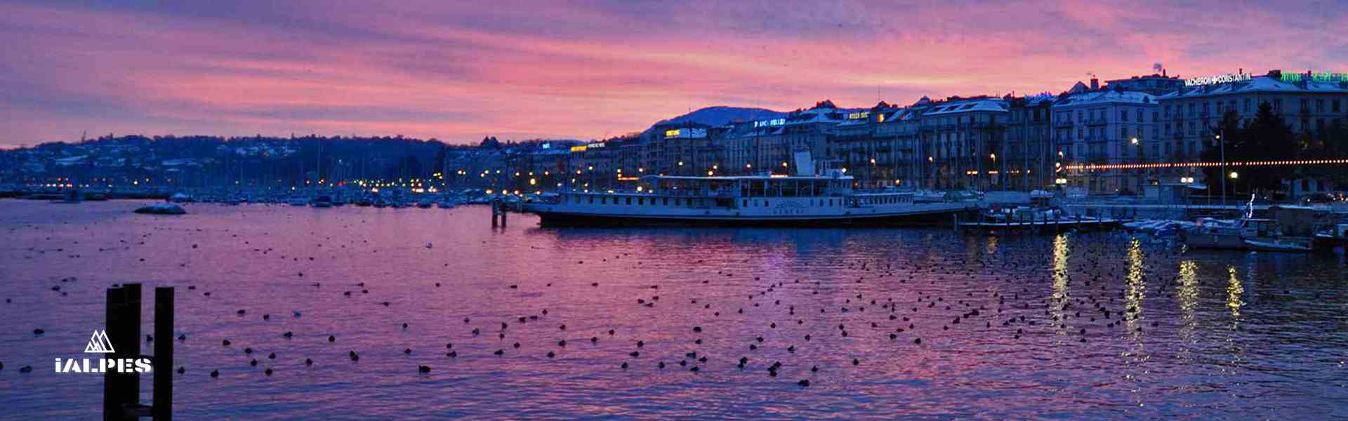 Couché de soleil sur la rade de genève, Suisse