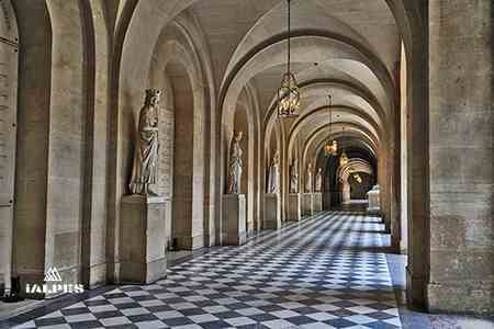 Château de Versailles, la galerie des Rois.