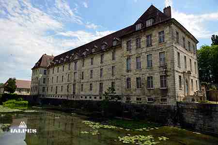 Licée Charles Nodier à Dole, Jura