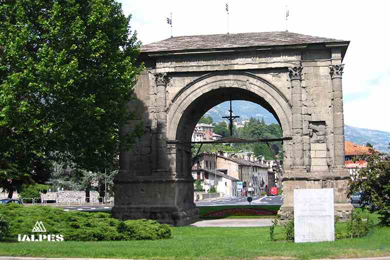 Arc d'Auguste d'Aoste, Italie