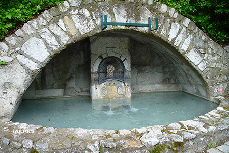 Fontaine des deux bonneaux