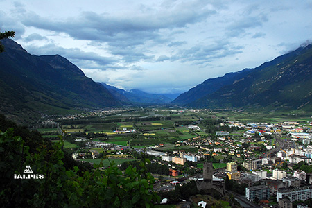 Valais: Martigny, la vallée du Rhône.