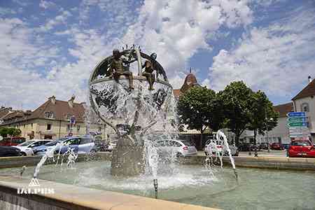 Dole, fontaine le Doubs et la Loue