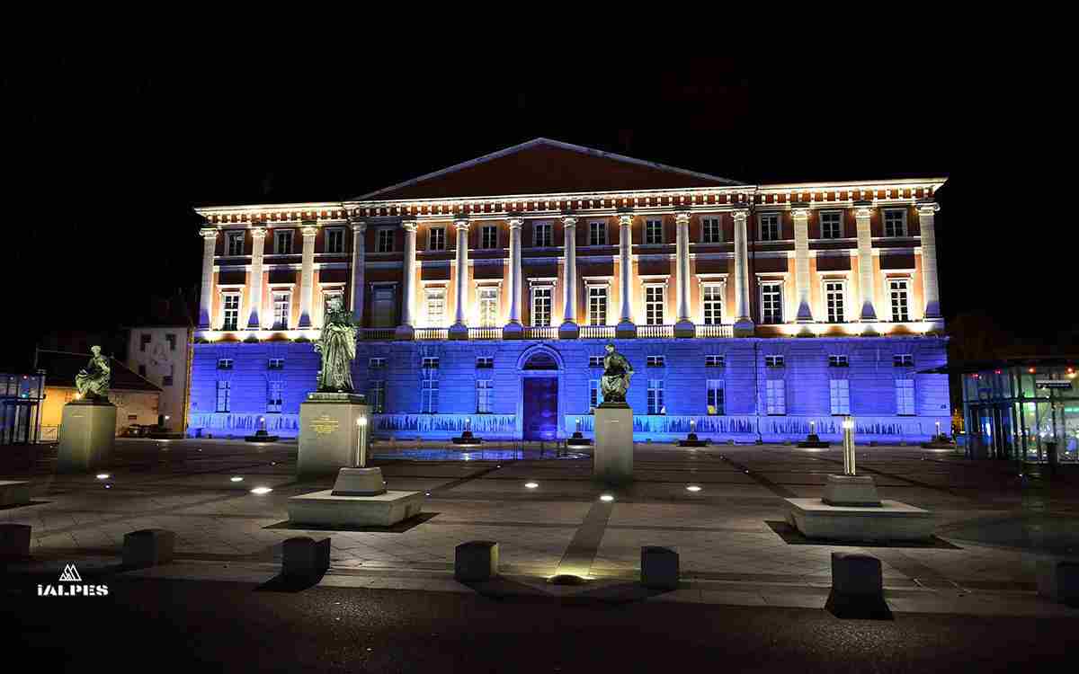 Chambéry, place du palais de Justice