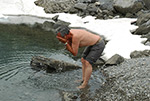 Bain glacé en Valais