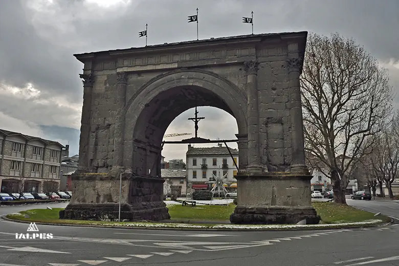 Chamonix place de l'horloge